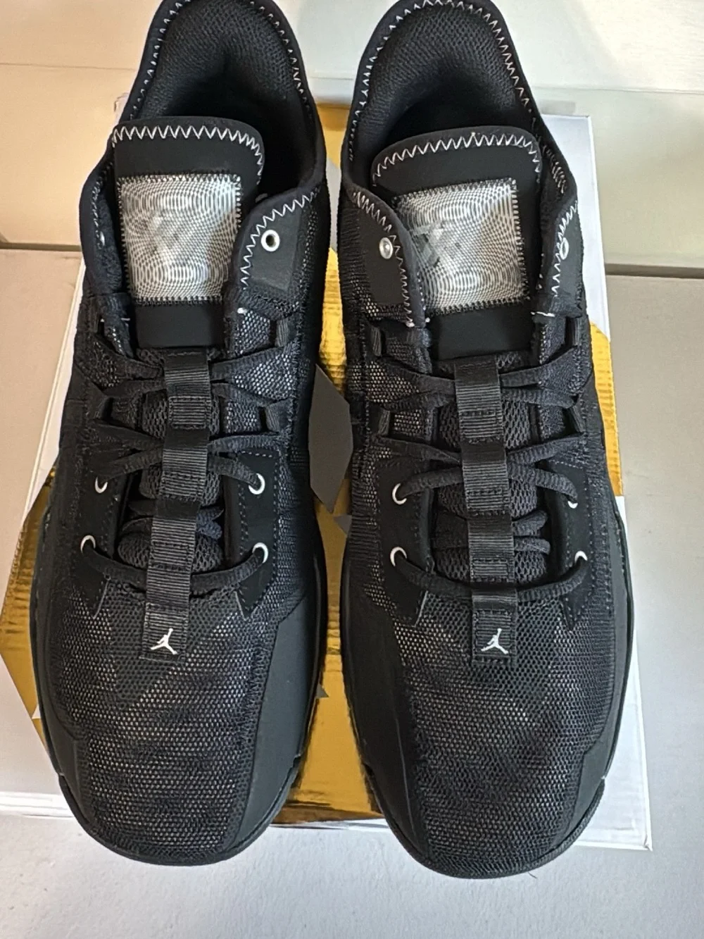 Jordan all black